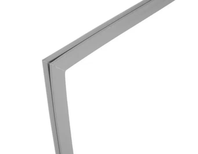 00248395 Těsnění dveří 116 x 58,5 cm je náhradní díl k chladničce Bosch Siemens a zvyšuje spolehlivost.
