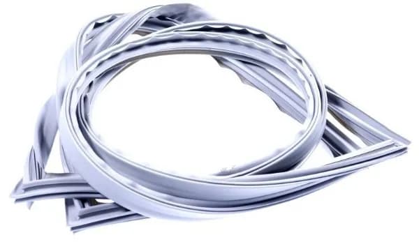 Těsnění dveří k chladničce 653x1084 – C00304440 (Whirlpool/Indesit)