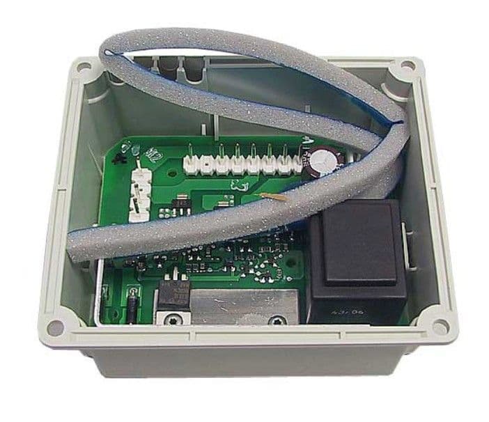 Napájecí modul chladniček Bosch Siemens (00266656)