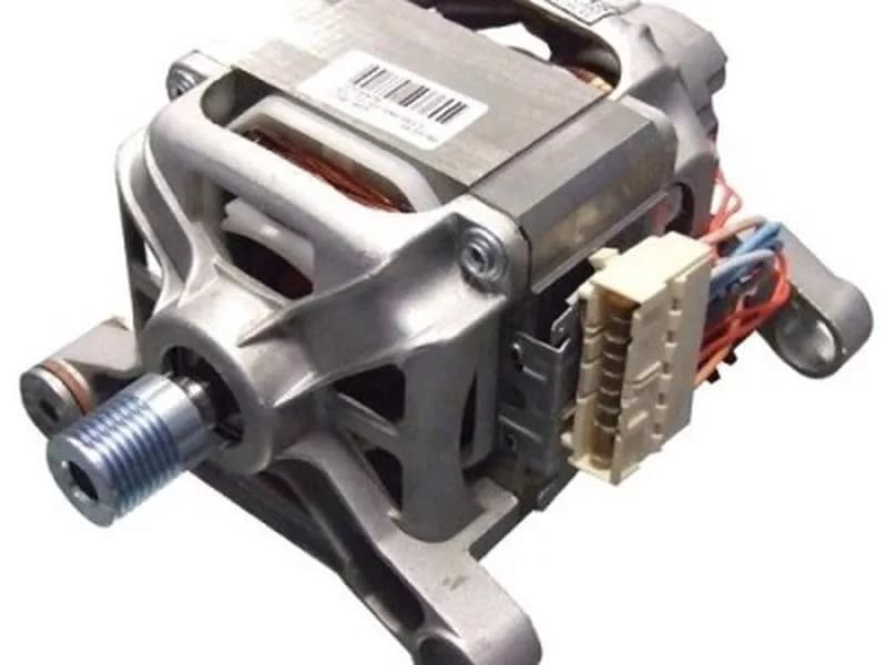 Motor do praček Whirlpool Indesit Ariston C00290840
